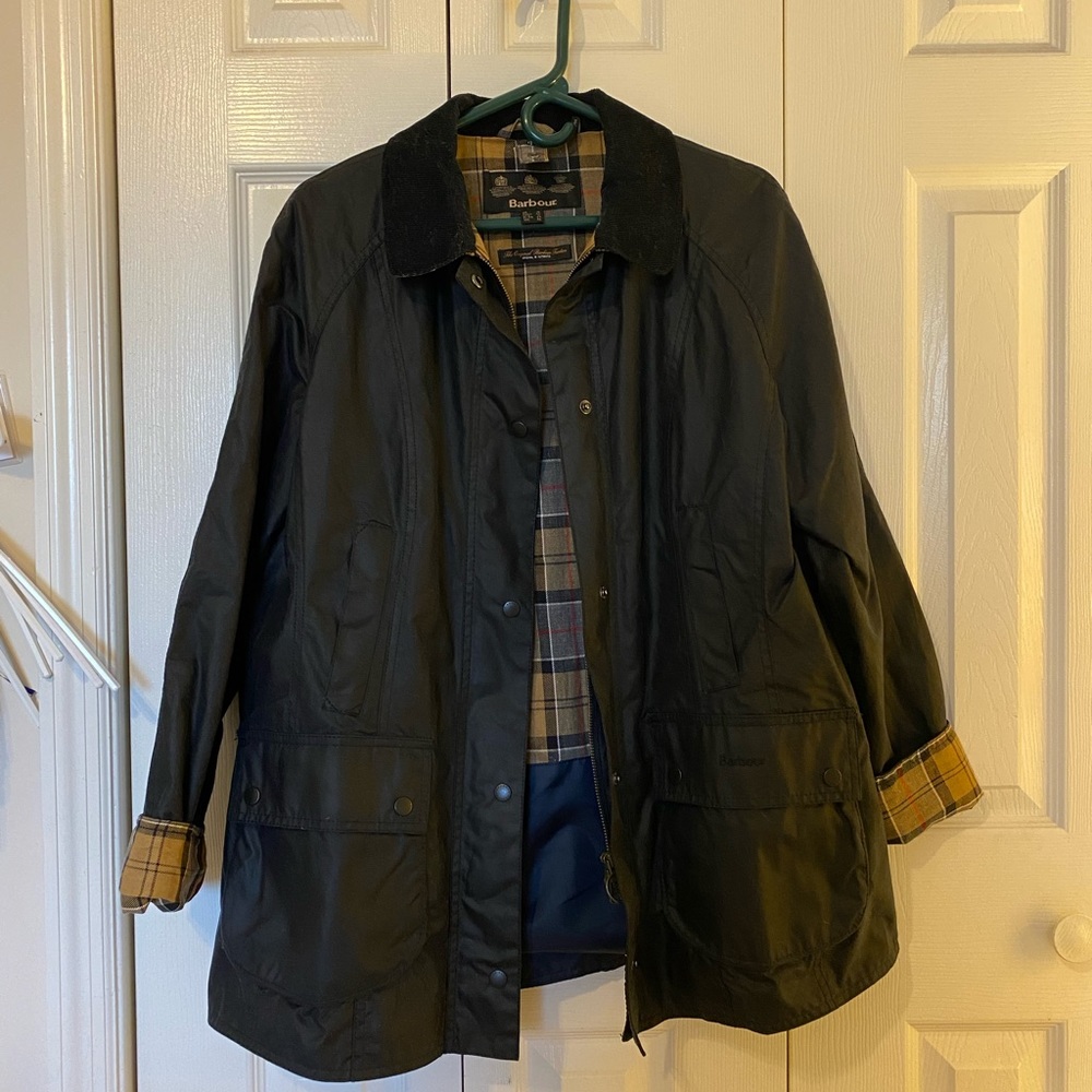 New Navy Barbour Classic Beadnell Wax Jacket